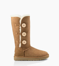 Load image into Gallery viewer, Ugg Bailey Button Triplet II Chestnut
