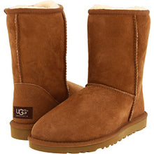 Load image into Gallery viewer, Ugg Classic Short II Chesnut
